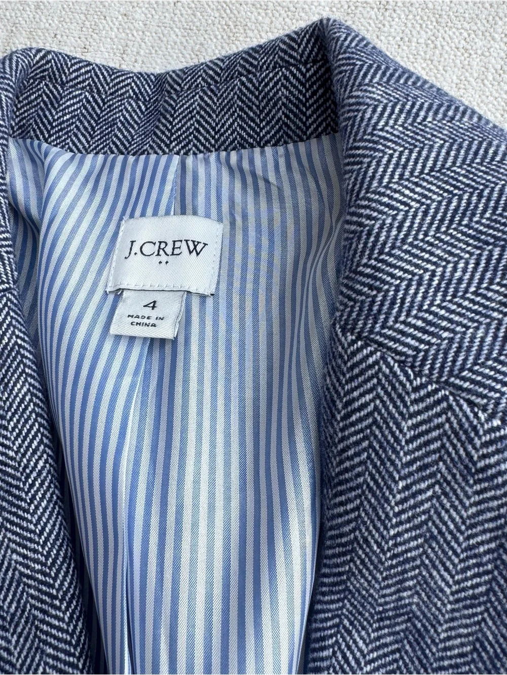 J Crew women's Herringbone wool-blend schoolboy blazer long sleeve size 4 blue